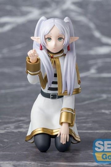 FRIEREN BEYOND JOURNEY'S END: ESTATUA FRIEREN POKING SOMETHING PERCHING 10 CM PVC [CAJA] | Akira Comics  - libreria donde comprar comics, juegos y libros online