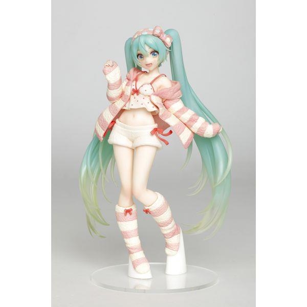 HATSUNE MIKU: ESTATUA HATSUNE MIKU COSTUMES ROOMWEAR VER. 18 CM PVC [CAJA] | Akira Comics  - libreria donde comprar comics, juegos y libros online